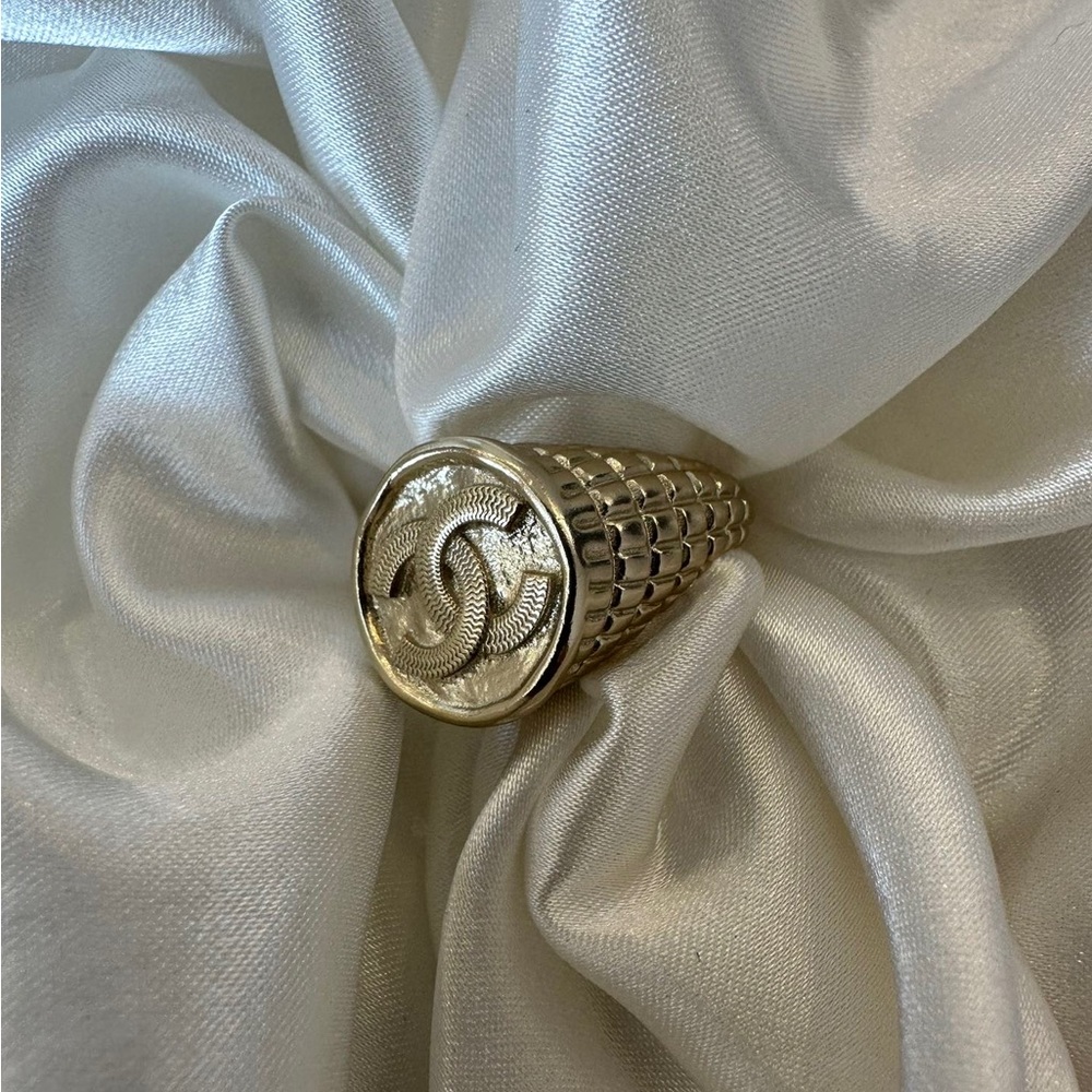 Chanel ring authentic brand new